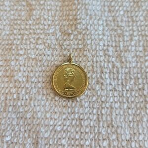 1975 Bahamas/Queen Elizabeth II $50 Gold Coin Made into a Necklace Pendant